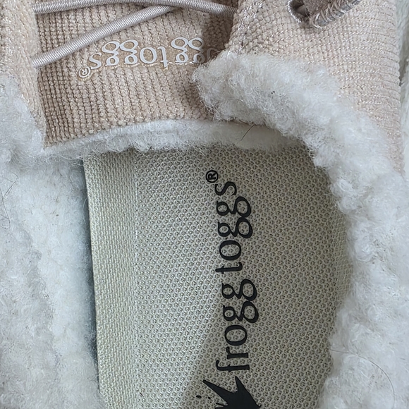 Women's Tan Slippers - Picture 1 of 5